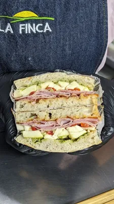 CAPRESE DELLA FINCA SANDWICH GOURMET